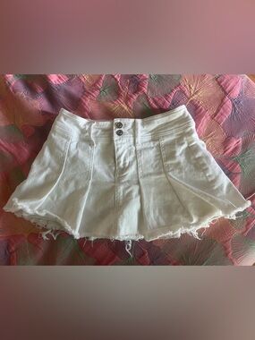 Gianni Bini White Denim Mini Skirt